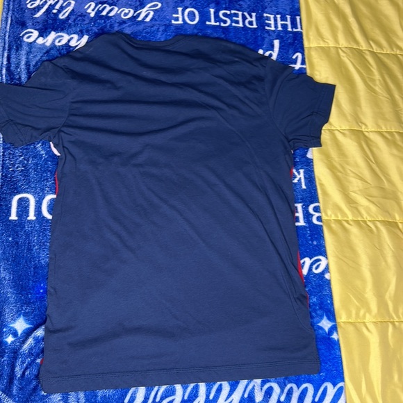 Red, white and blue Levi’s T-shirt - Picture 4 of 4